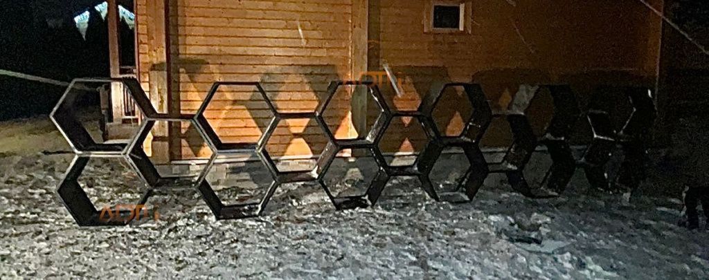 Дровница уличная "Соты"